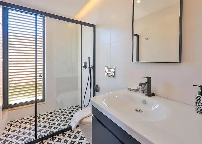 فيلة Shine - Kalkan